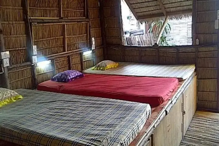 Бангкок: New Phiman Riverview Guesthouse - Hostel
