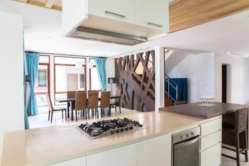 Краби: Amatapura Beachfront Villa 14