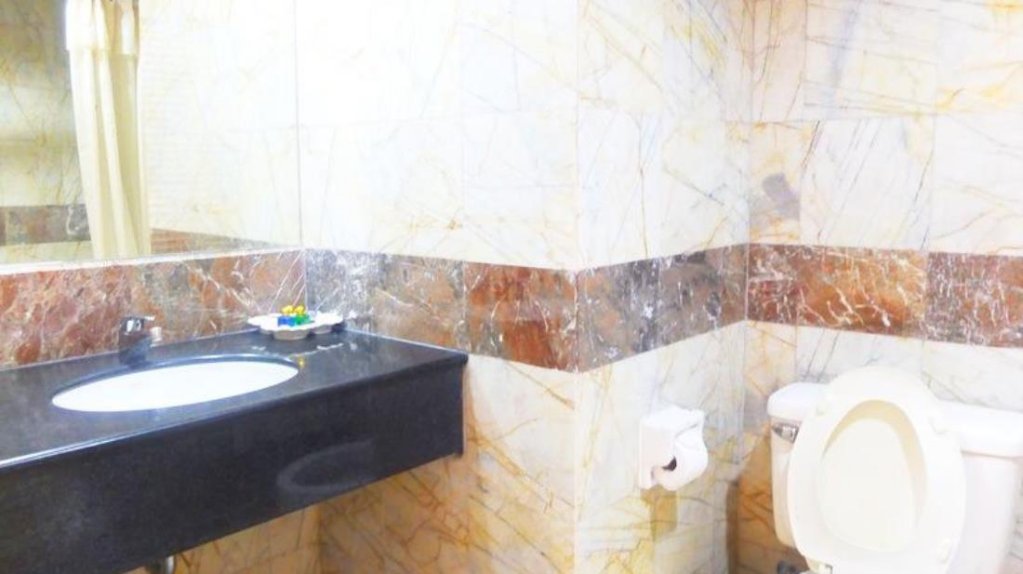 Паттайя: Adriatic Palace Hotel Pattaya