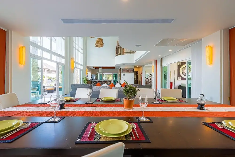 Чаам: Luxury Mansion 6 BR on Golf Course JB