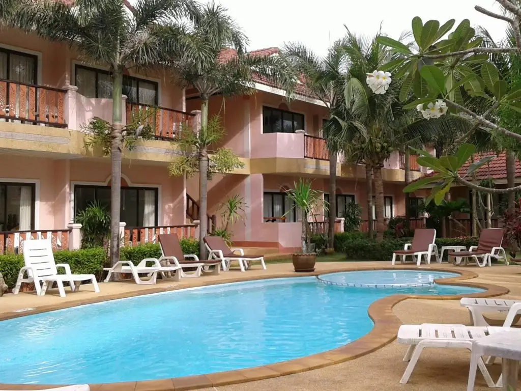 Lanta Seafront Resort — фото 1