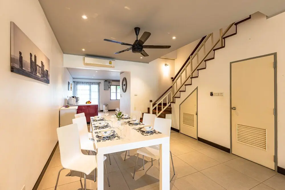 Хуахин: 4 BR Townhouse in Great Location BSS