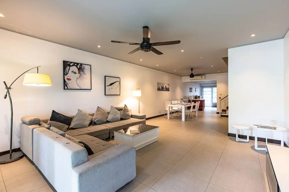Хуахин: 4 BR Townhouse in Great Location BSS