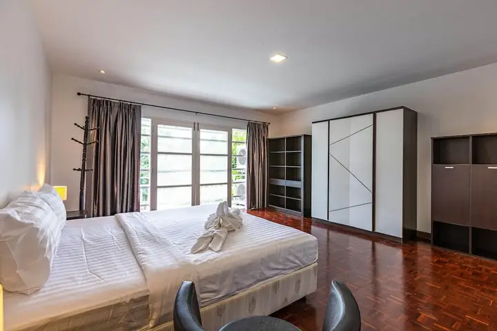 Хуахин: 4 BR Townhouse in Great Location BSS