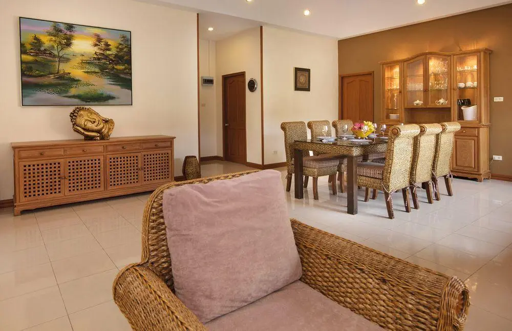 Паттайя: Pattaya Hill, Near the City and Beach