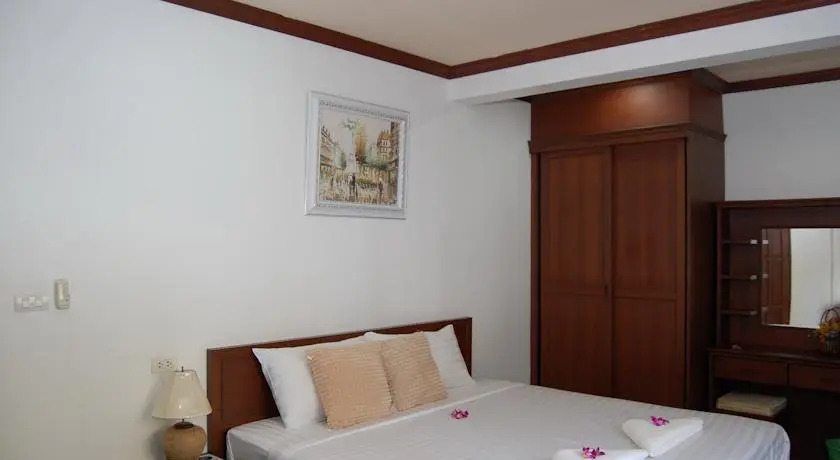 Паттайя: Greenvale Serviced Apartment