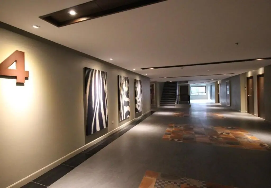 Паттайя: Season Five Hotel