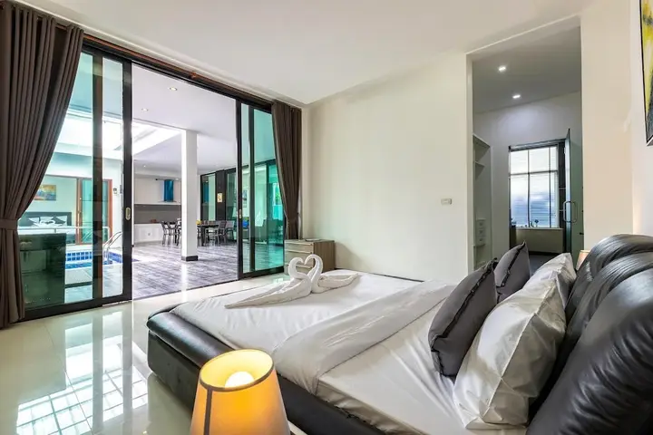 Хуахин: 4 Bedroom Modern Pool Villa BL10