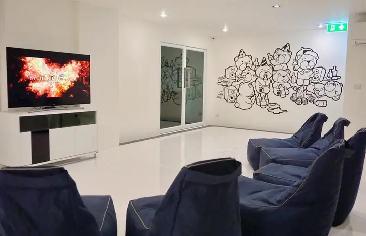Кату: BearPacker Patong Hostel
