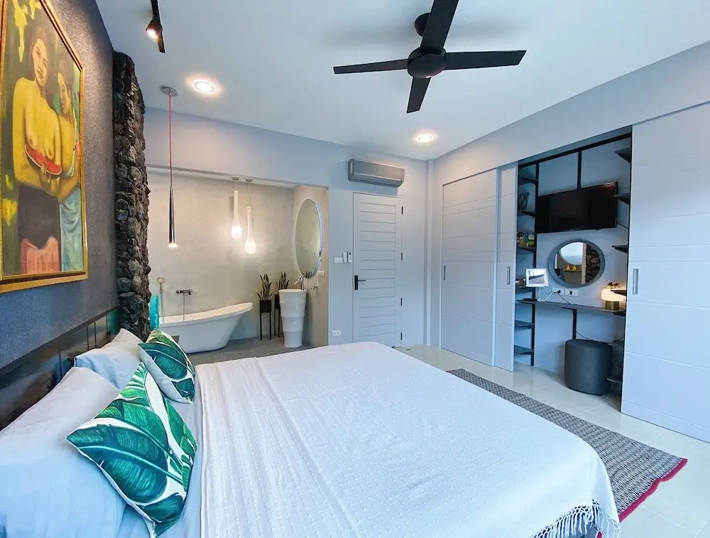 Stylish 3br Pool Villa Walk to Beautiful Naiyang Beach — фото 1