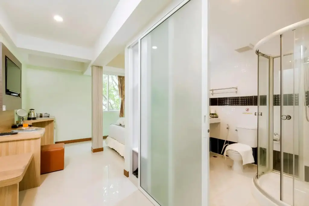 Бангкок: RoomQuest Suvarnabhumi Airport Rom Klao