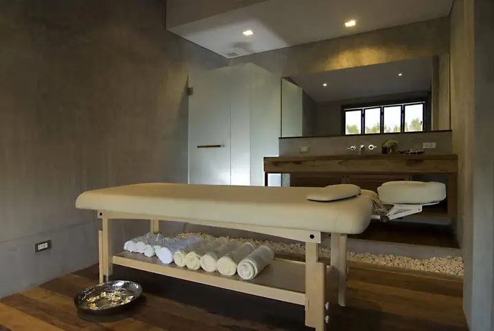 На Чом Тхиан: The Farmhouse at Polo Escape