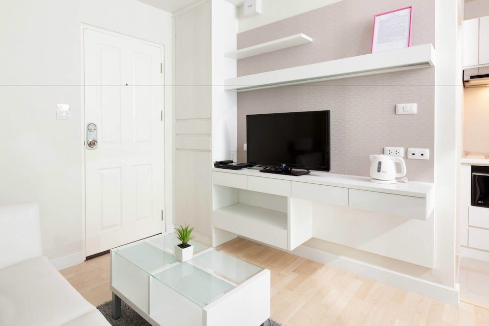 Бангкок: The Cube Boutique Residence