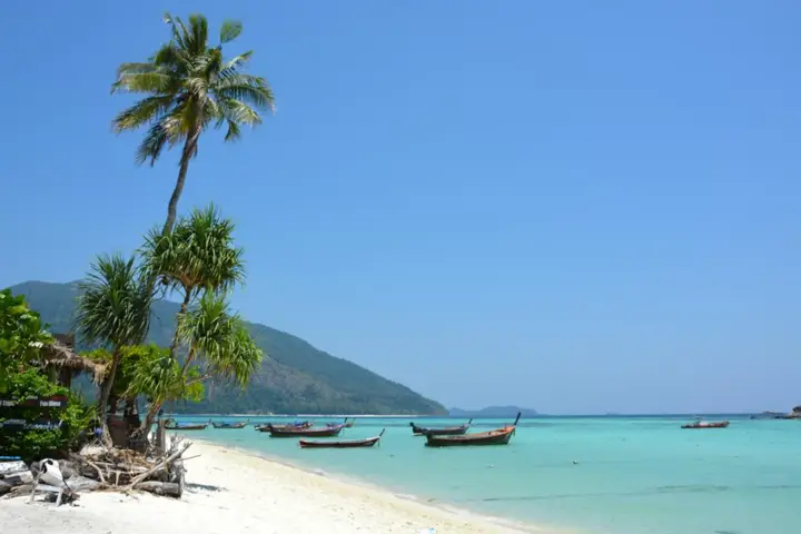 пляж Санрайз: Forra Diving Resort - Sunrise Beach - Koh Lipe