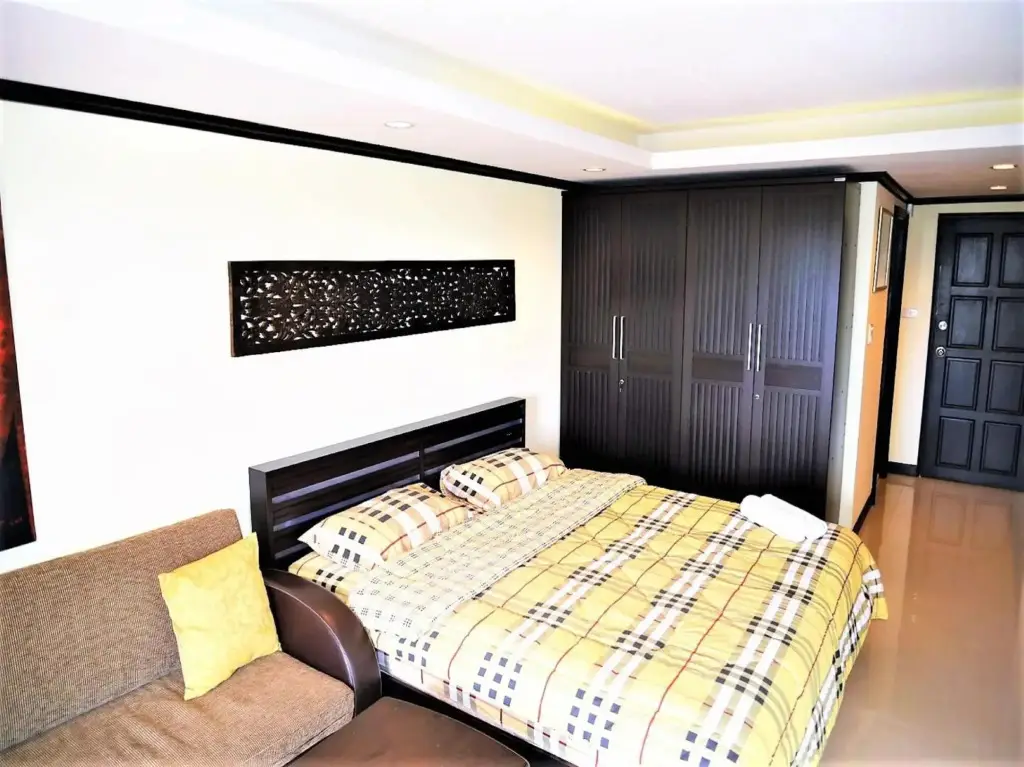Паттайя: Angket Hip Residence