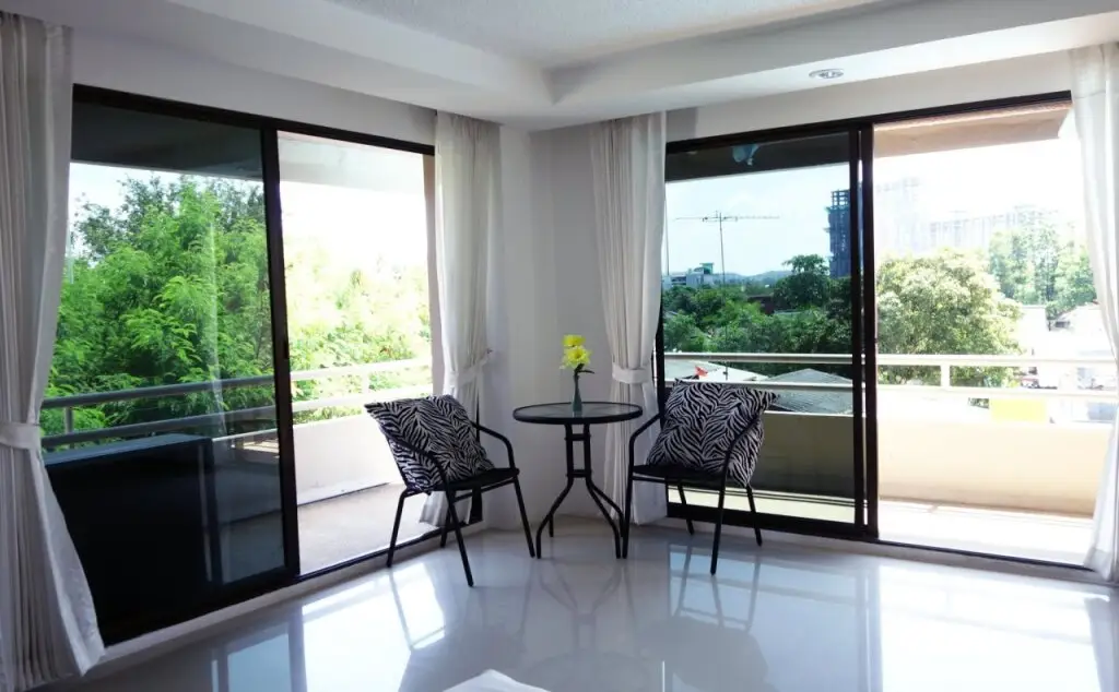 Паттайя: Angket Hip Residence