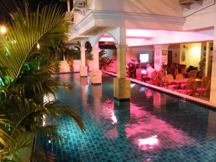 Паттайя: The Caddy Shack Inn