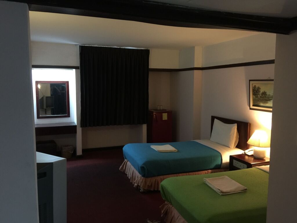 Муанг: Daeng Plaza Hotel