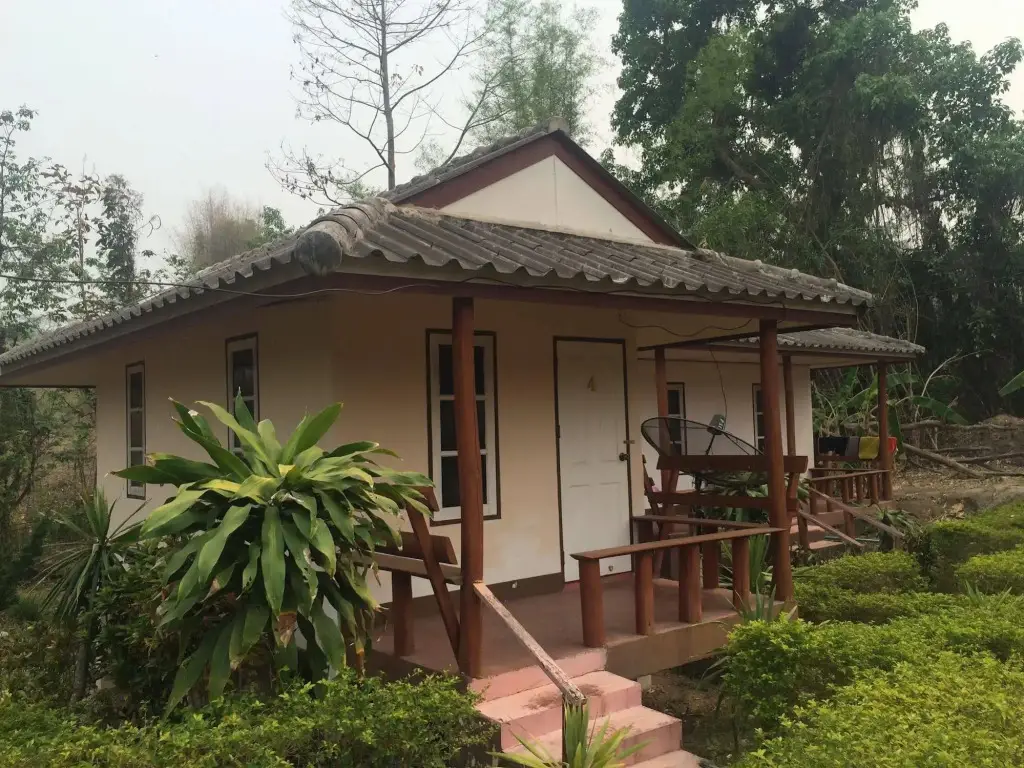 Паи: Poon Resort