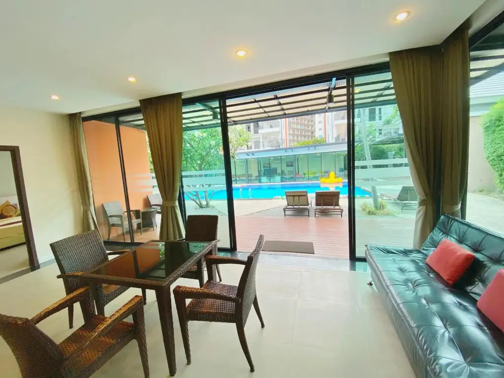 Паттайя: Villa Navin Resort