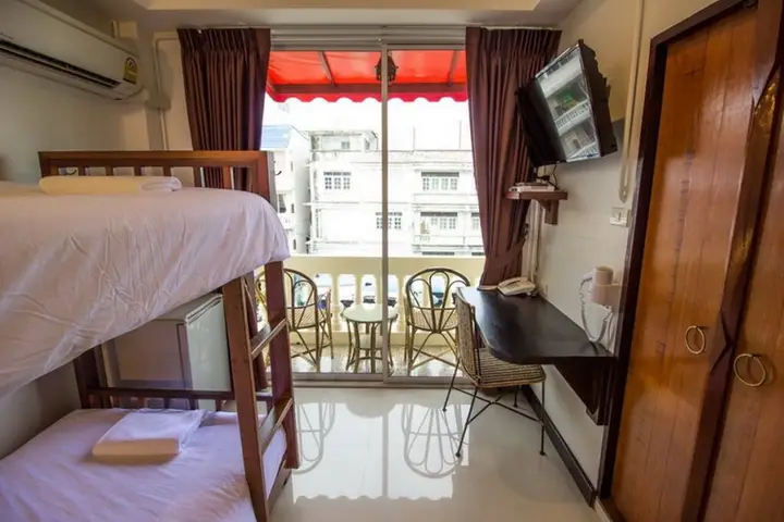 Чаам: Banmai Cha-am Hostel