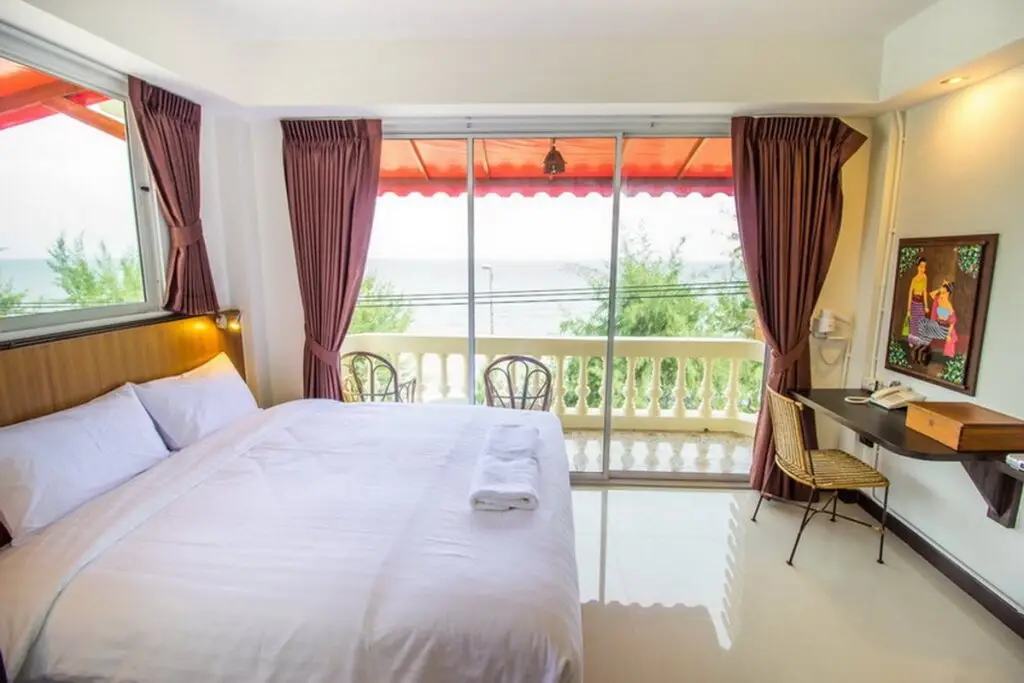Чаам: Banmai Cha-am Hostel