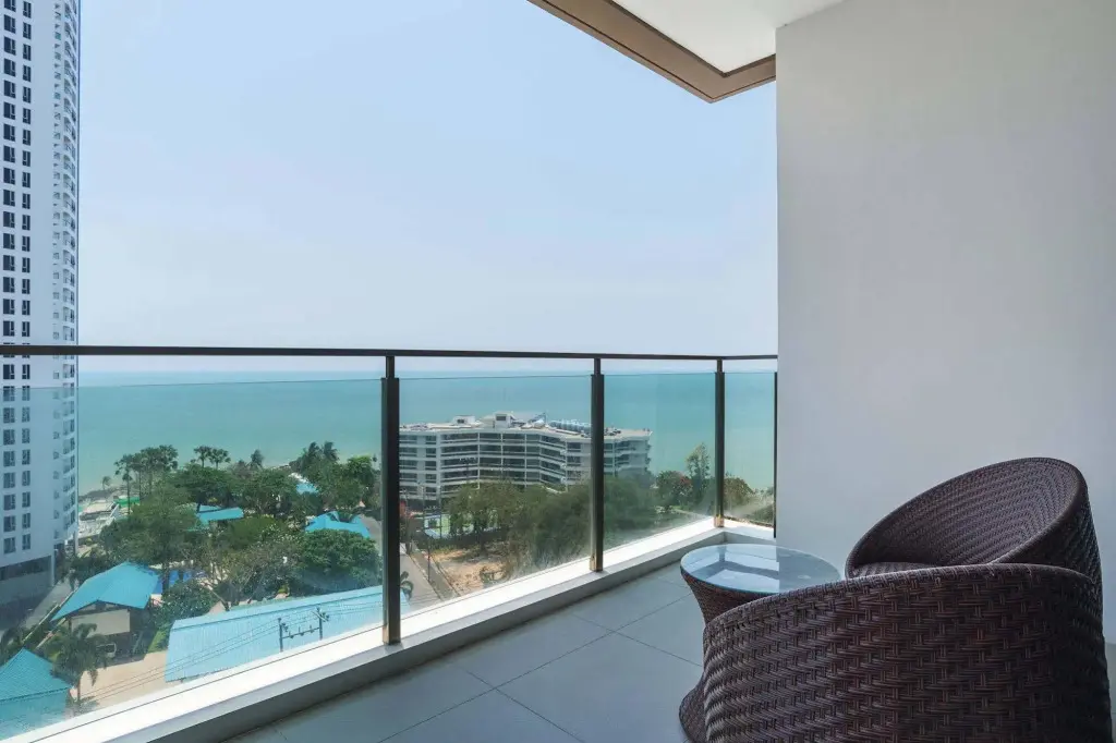 Паттайя: Baan Plai Haad by Favstay