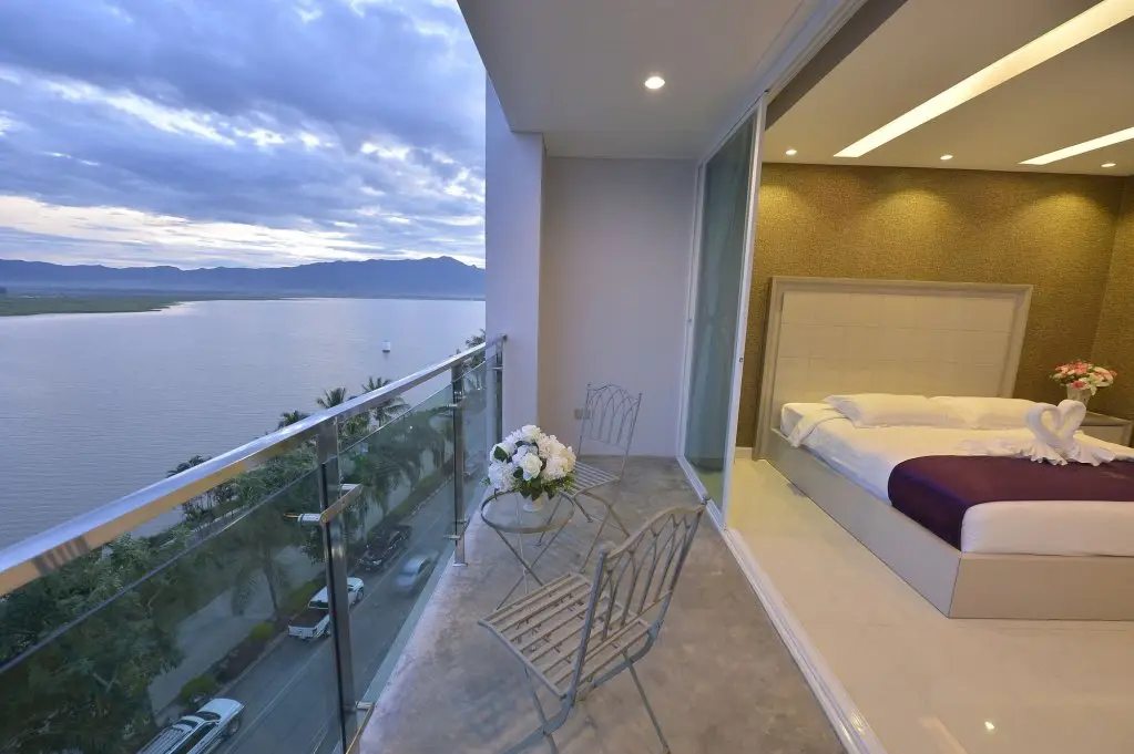 Пхаяу: Phuglong Hotel