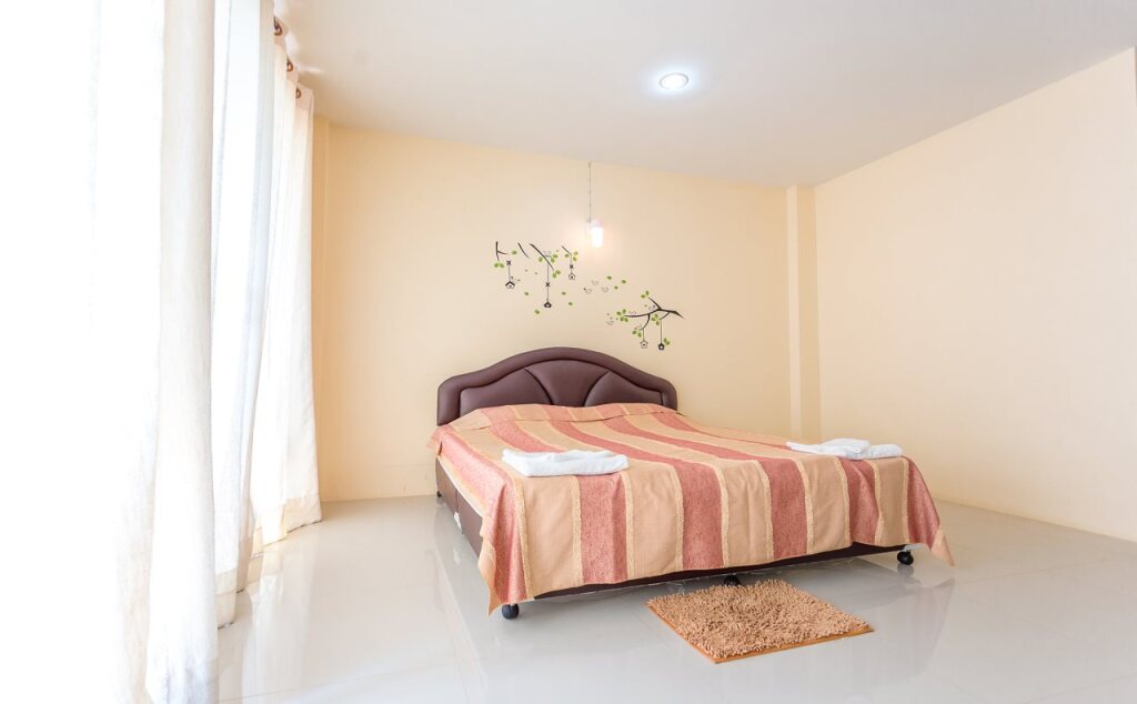 Мае-Сай: Phet Ngam Hotel