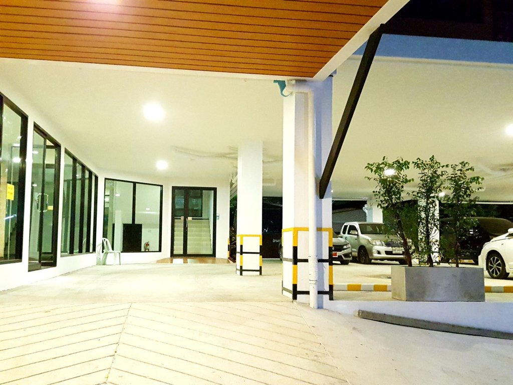 Бангкок: The All 24 Luxury Residence
