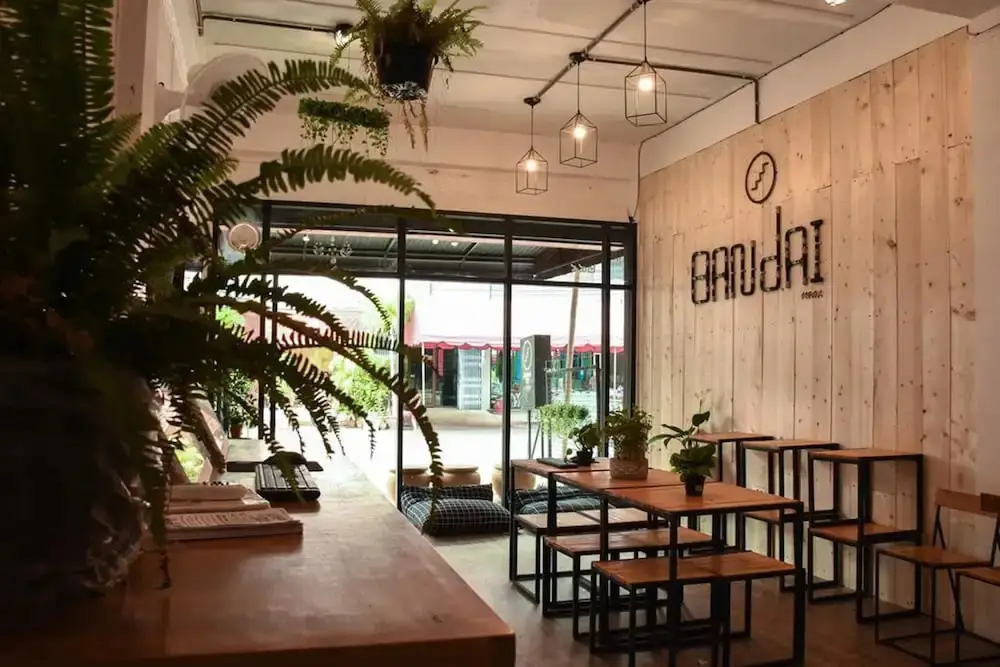 Муанг: Bandai II Poshtel