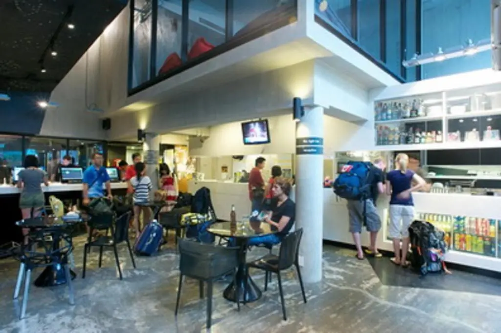 Бангкок: Siam Square House