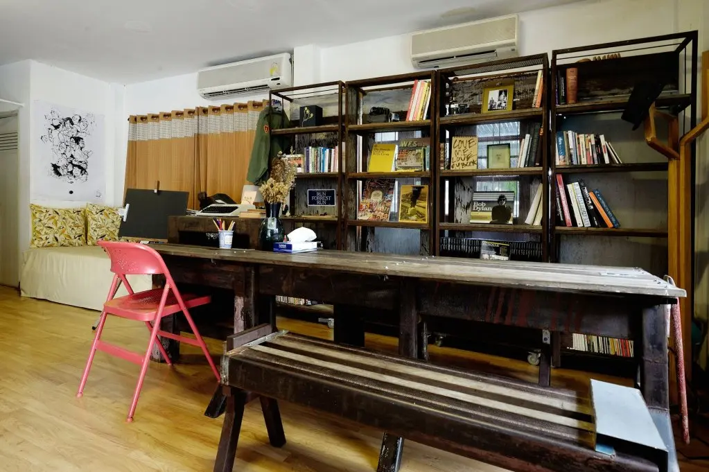 Бангкок: Siam Square House