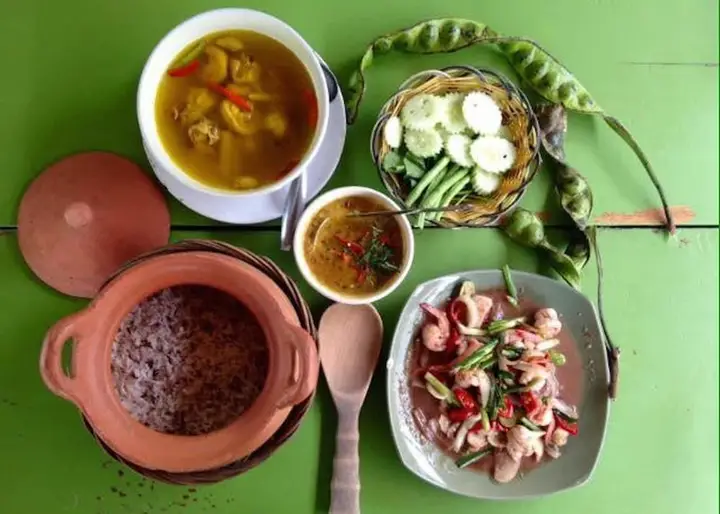 Хатъяй: Baan Homdin Hatyai