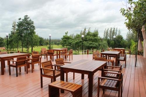 Канчанабури: Evergreen Hills Golf Club and Resort (SHA Extra Plus)
