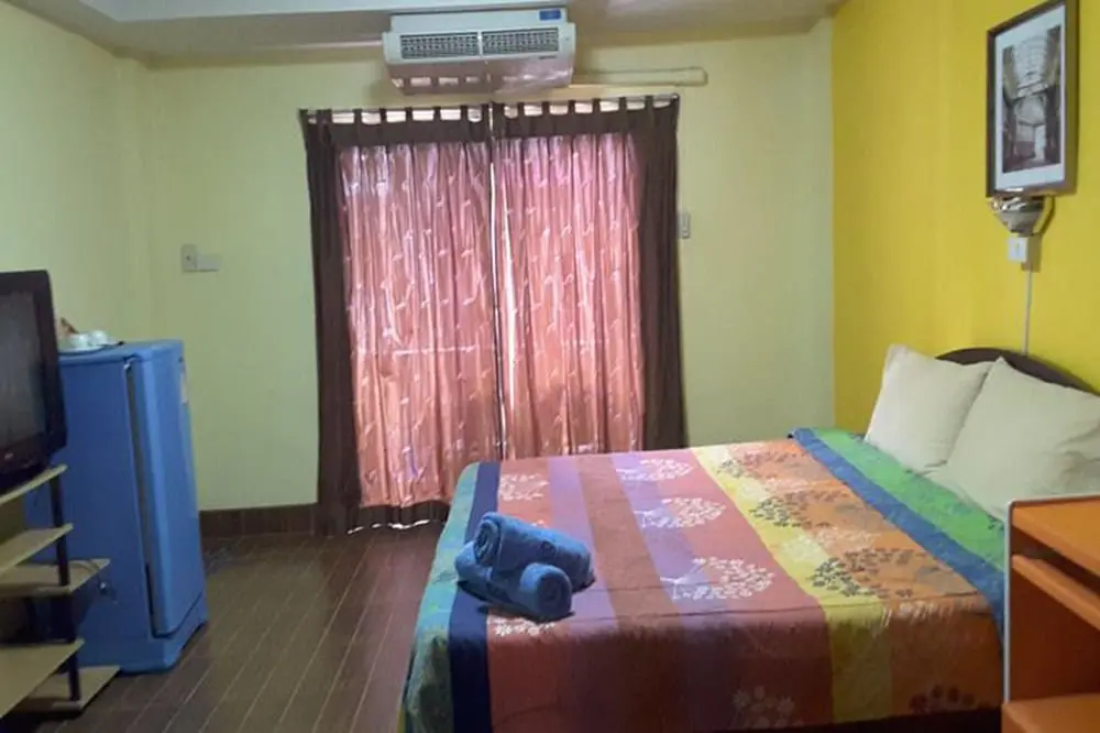 Чаам: Jonz Guesthouse