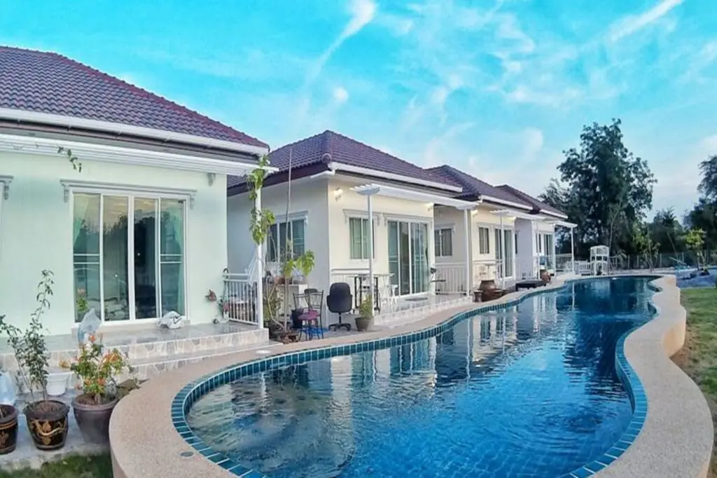 Чаам: Sky & Water Resort