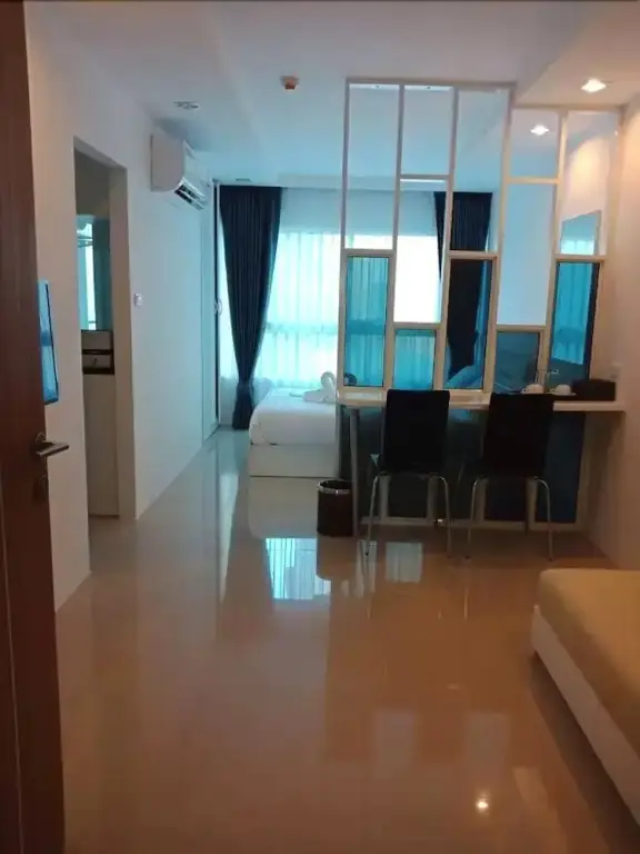 Муанг: The Royal Place Condominium - Unit 96/208 & 224