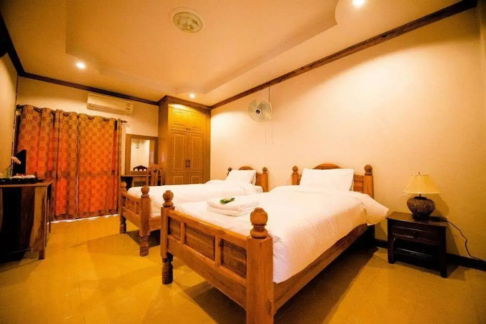 Нонгбуа Ламфу: Wiphaporn Hotel
