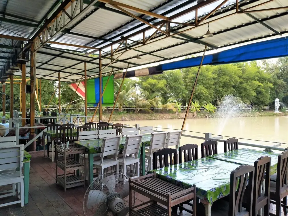 Ви Хан Дэнг: Khonchom Resort