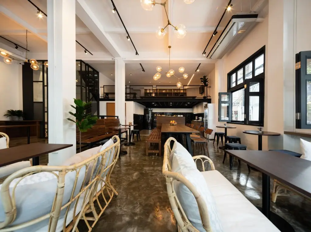 Бангкок: Warm Window Silom - Hostel