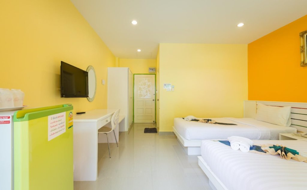 Муанг: Holland Resort Phuket (SHA Extra Plus)