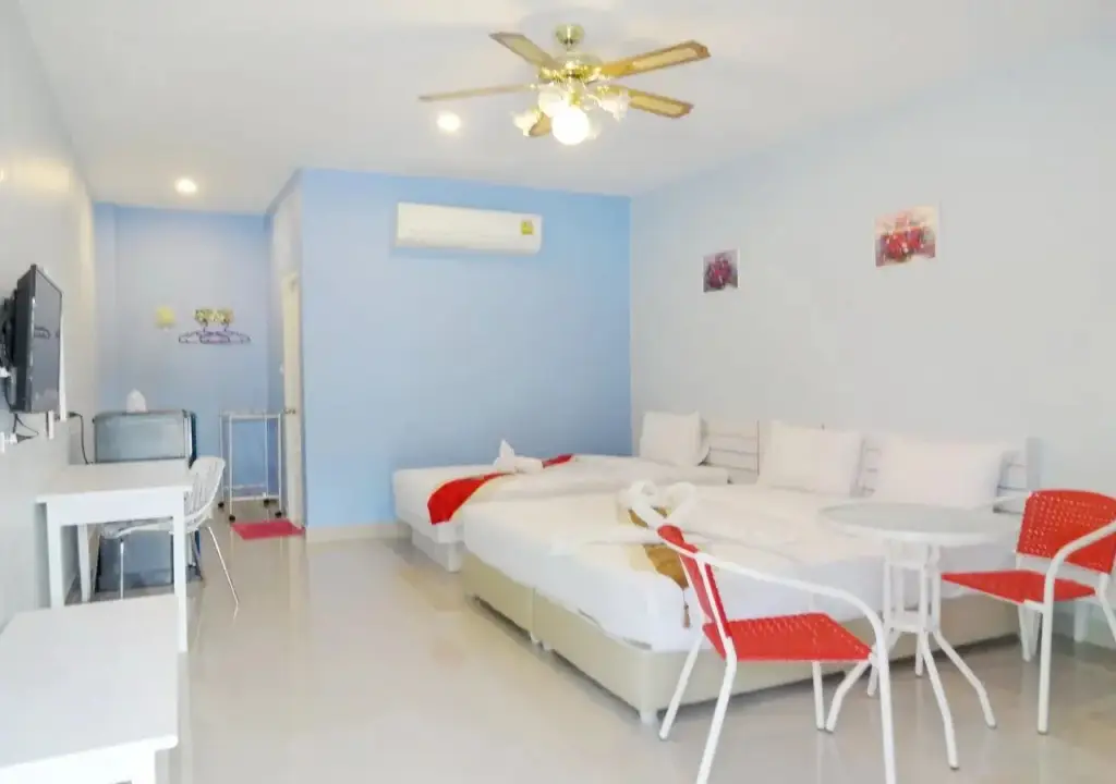 Муанг: Holland Resort Phuket (SHA Extra Plus)