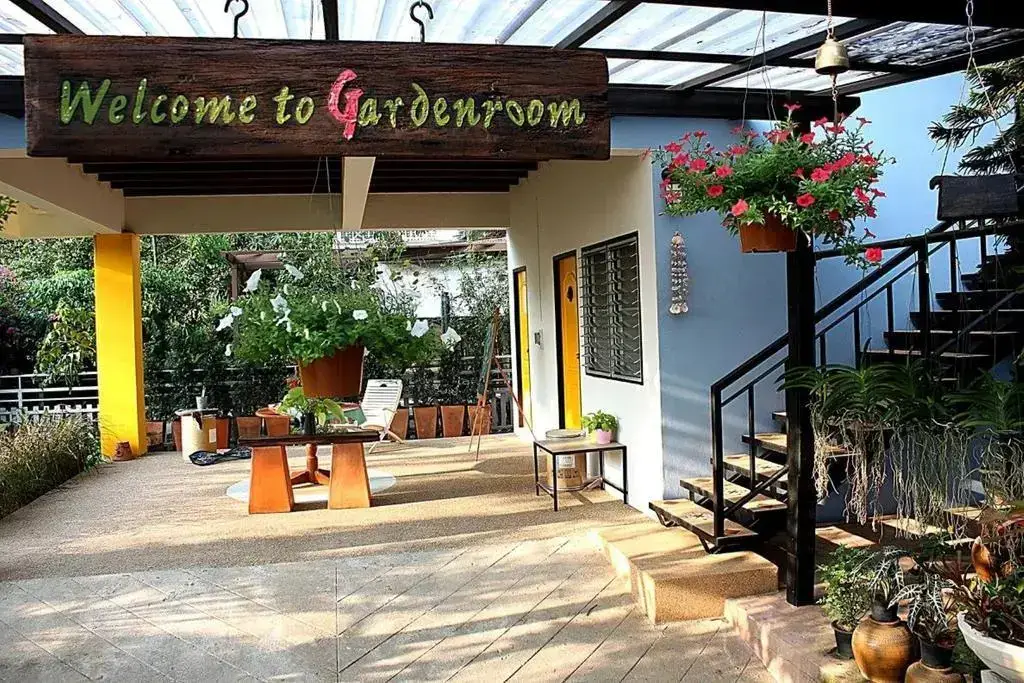 Бангкок: Garden Room Hostel