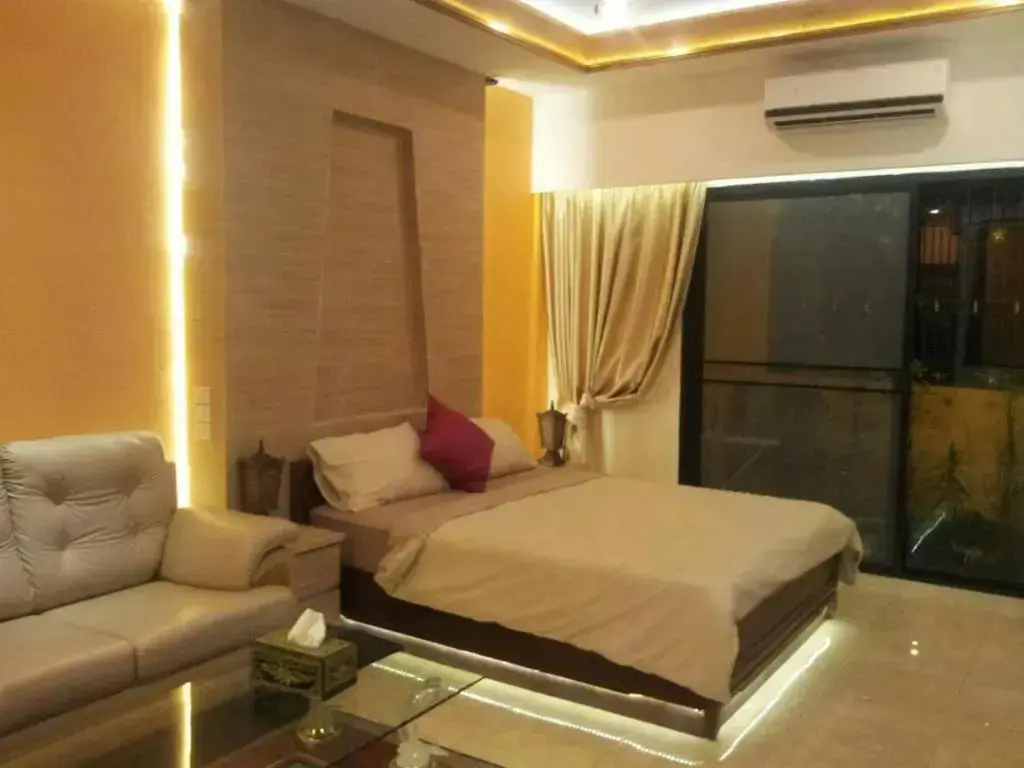 Паттайя: Dolphin Place