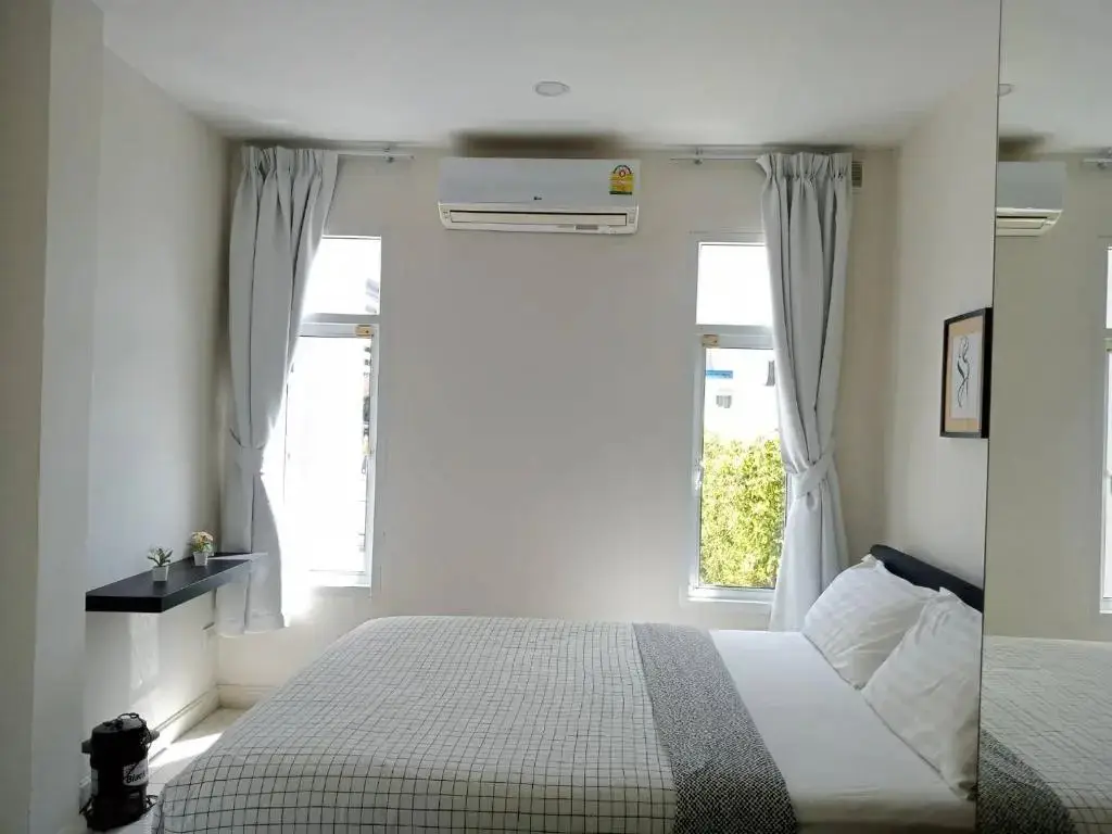 Пранбури : Paknampran 2 Bedrooms Pool Villa