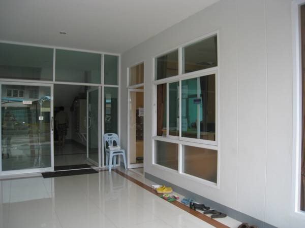 Кхонкэн: Suntary Place