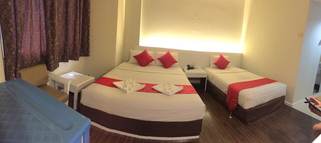 River Grand Hotel Hat Yai — фото 1