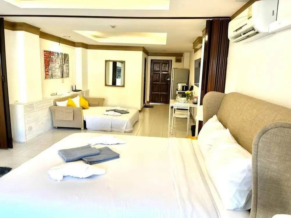 Кату: Patong Beach Gardens - Pool, Fast Wifi, Smart TVs