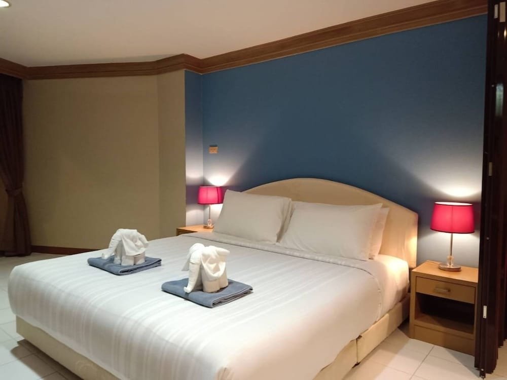Кату: Patong Beach Gardens - Pool, Fast Wifi, Smart TVs